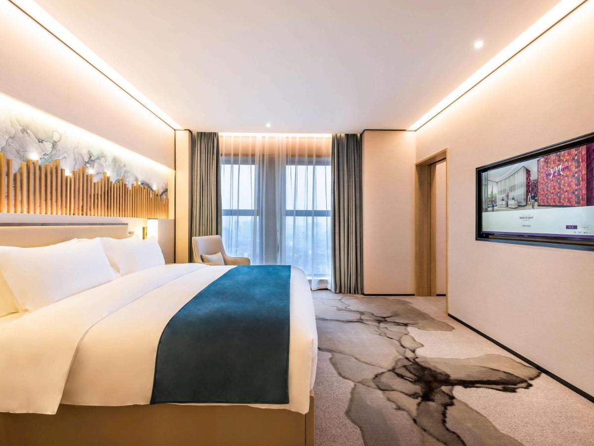 Mercure Chengdu Huapaifang エクステリア 写真