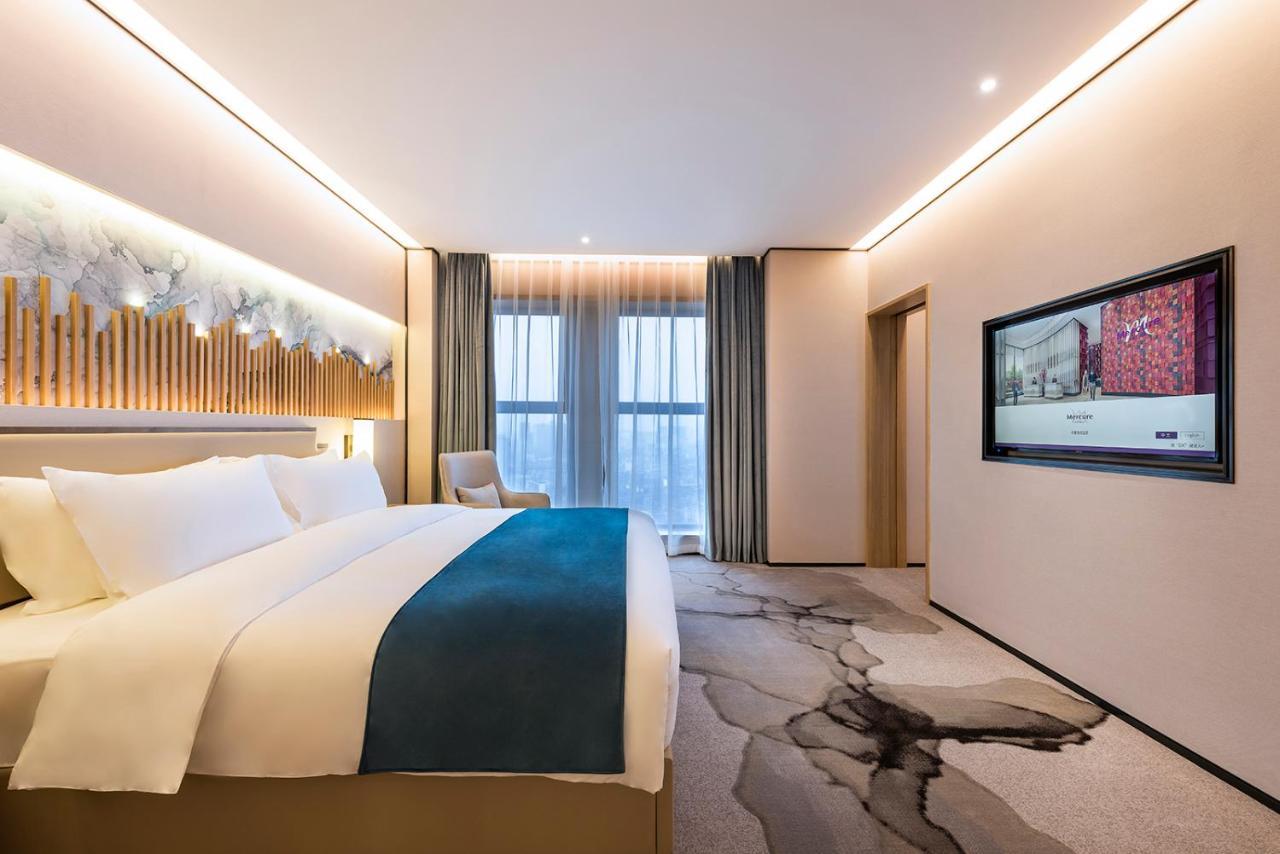 Mercure Chengdu Huapaifang エクステリア 写真