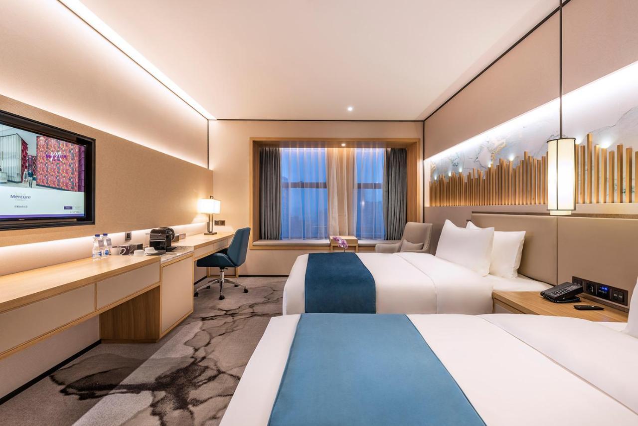 Mercure Chengdu Huapaifang エクステリア 写真