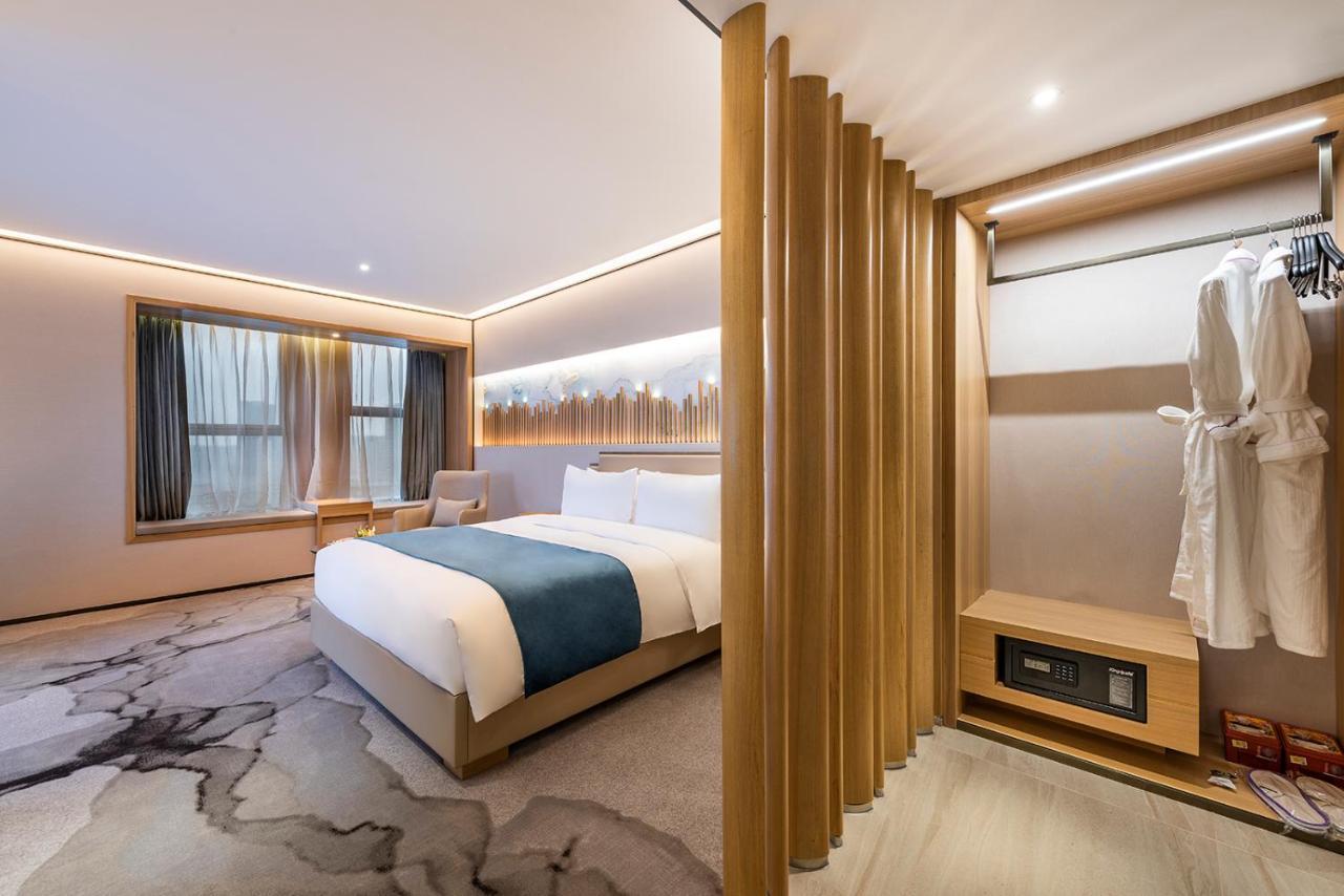 Mercure Chengdu Huapaifang エクステリア 写真