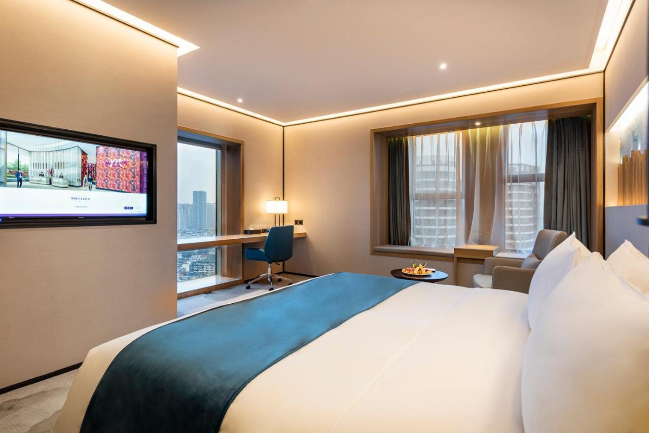 Mercure Chengdu Huapaifang エクステリア 写真