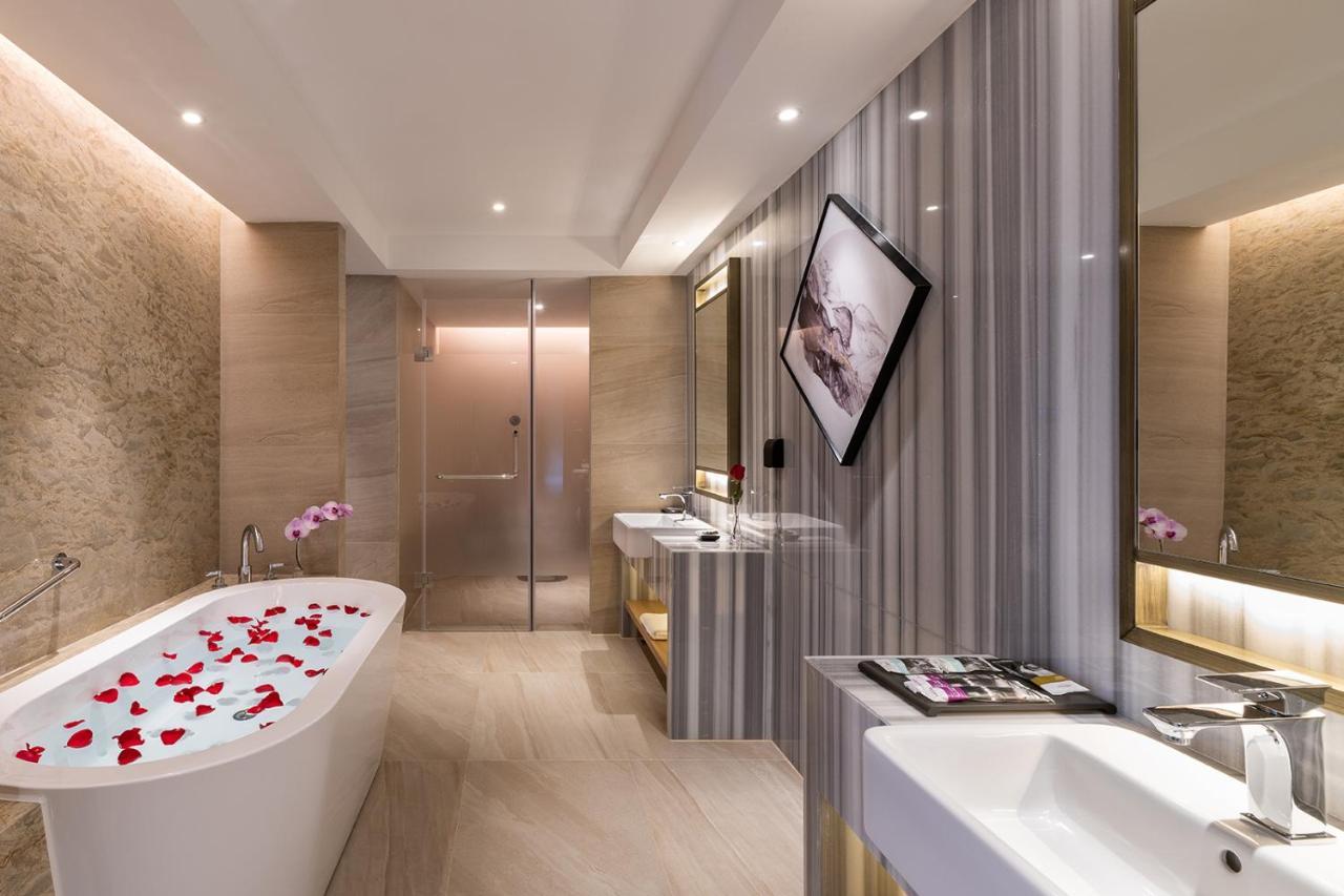 Mercure Chengdu Huapaifang エクステリア 写真