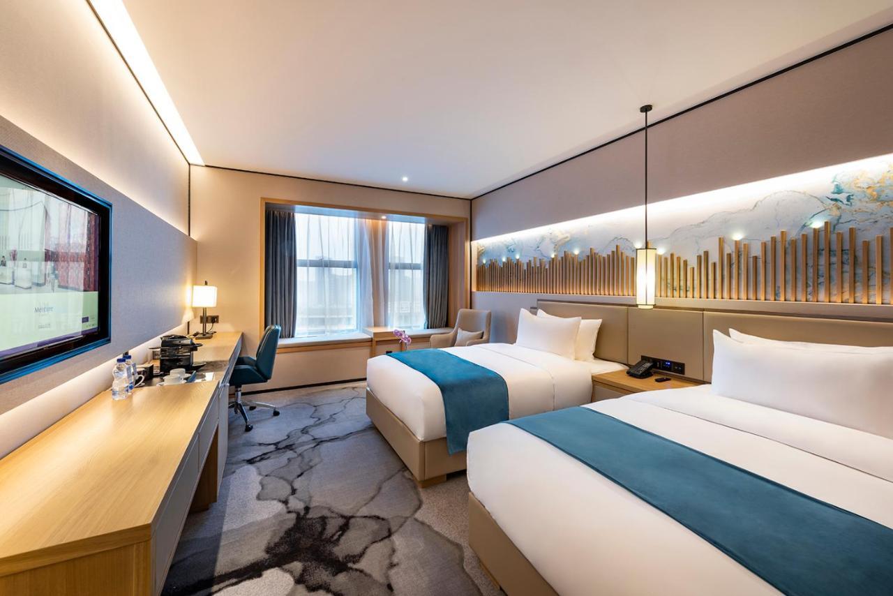 Mercure Chengdu Huapaifang エクステリア 写真