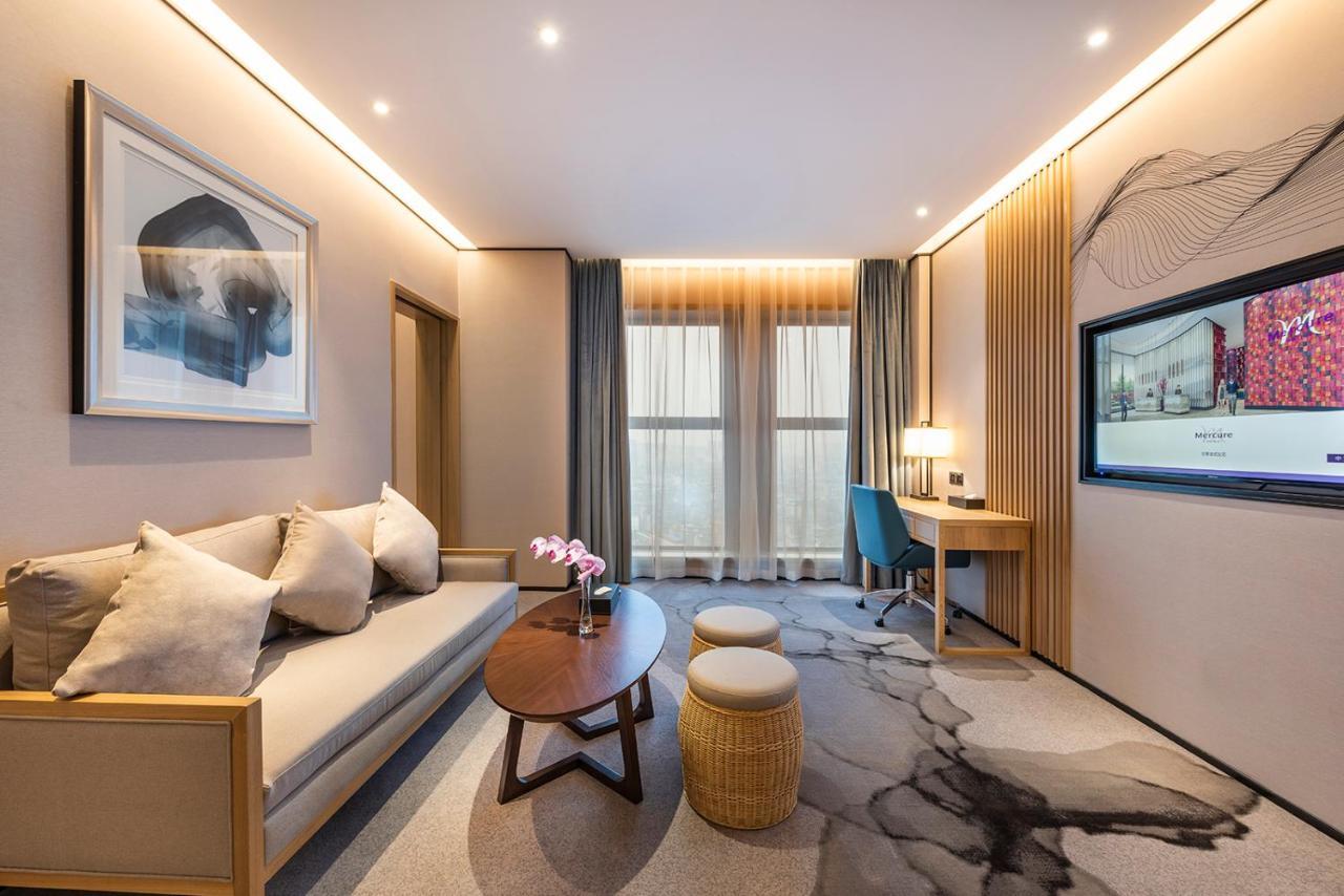 Mercure Chengdu Huapaifang エクステリア 写真
