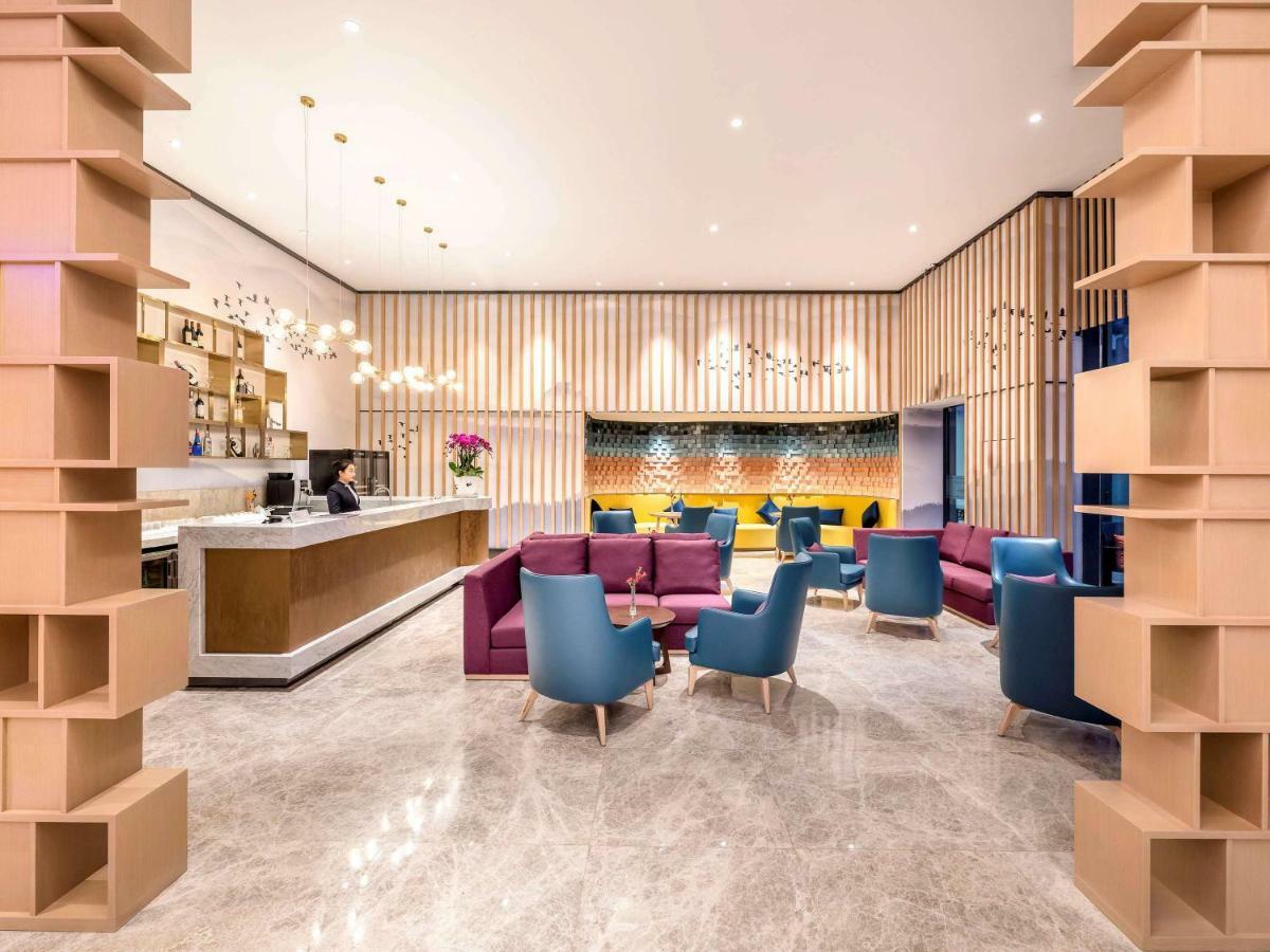 Mercure Chengdu Huapaifang エクステリア 写真